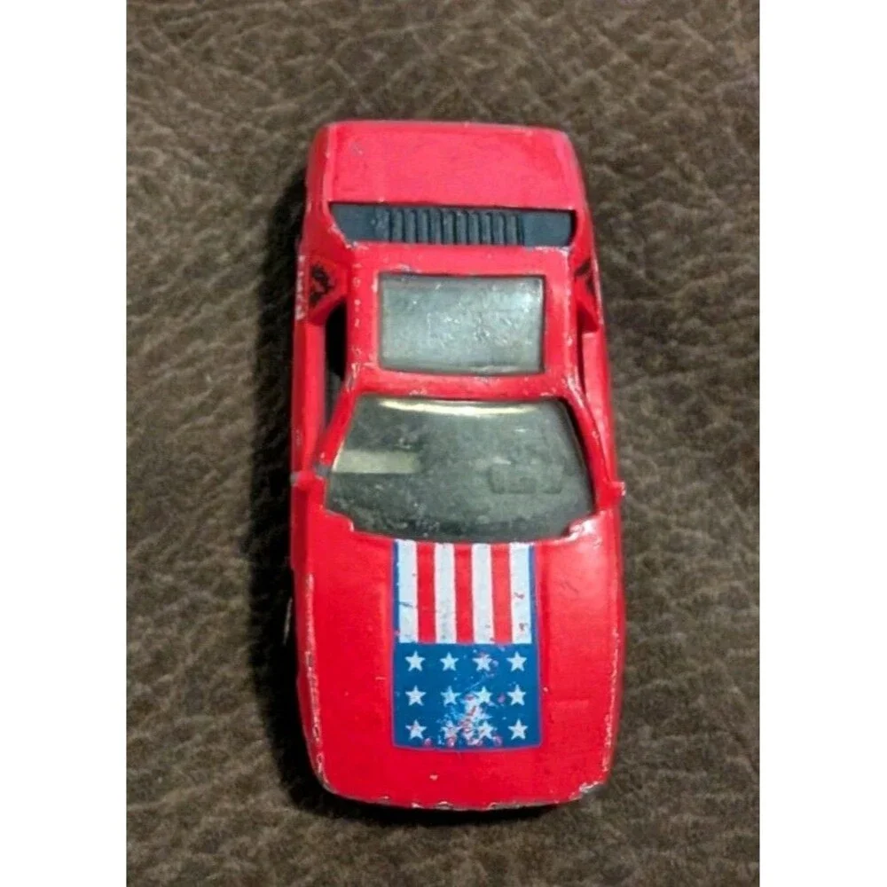 VTG Hot Wheels The Hot Ones 1984 Pontiac Fiero 2M4 Race Car 1458 Malaysia 1/64